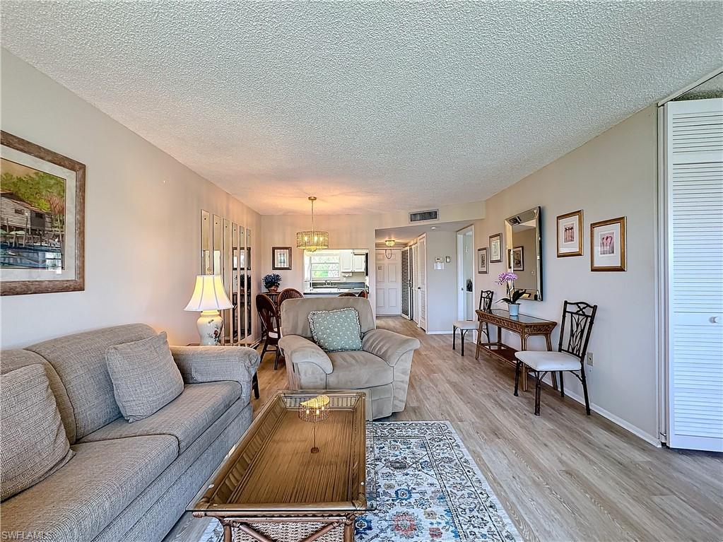 300 Forest Lakes Blvd 201 Property Photo 20