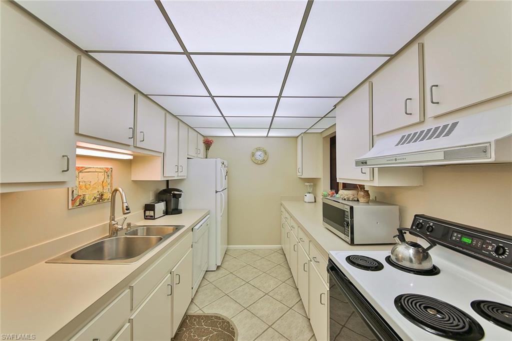 226012560 Property Photo 11