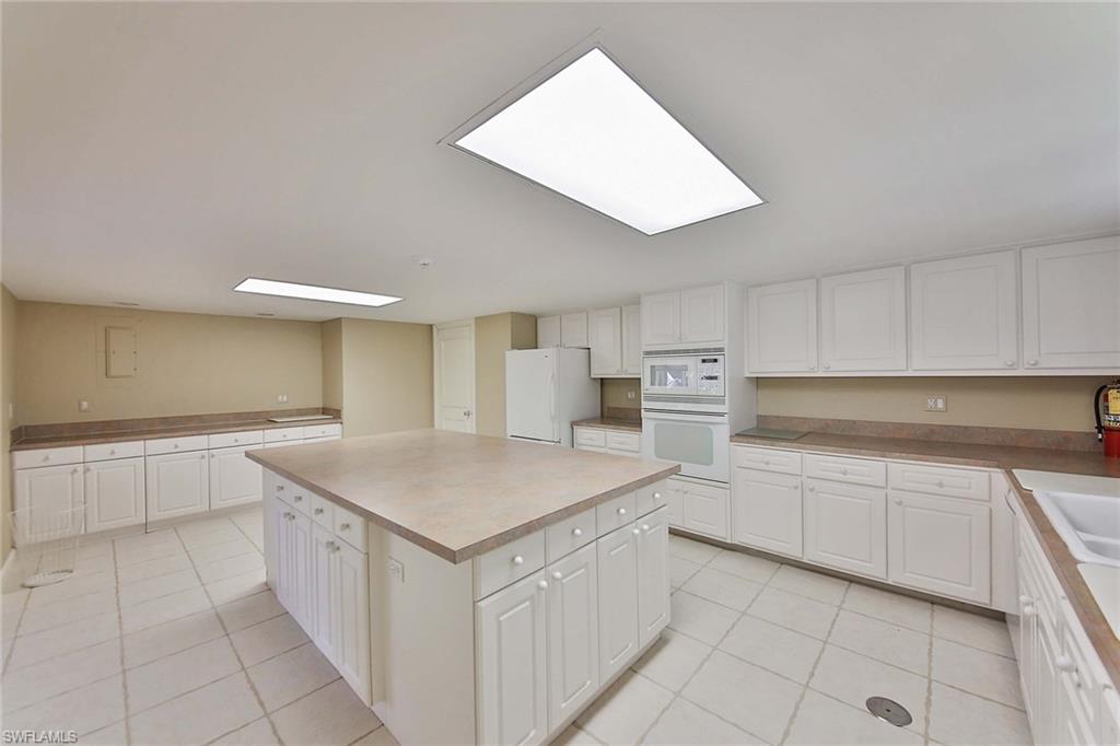 226012560 Property Photo 17