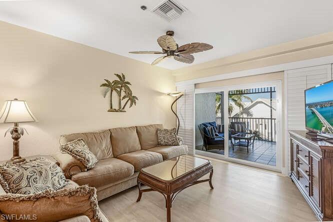 160 Palm St 312 Property Photo 3