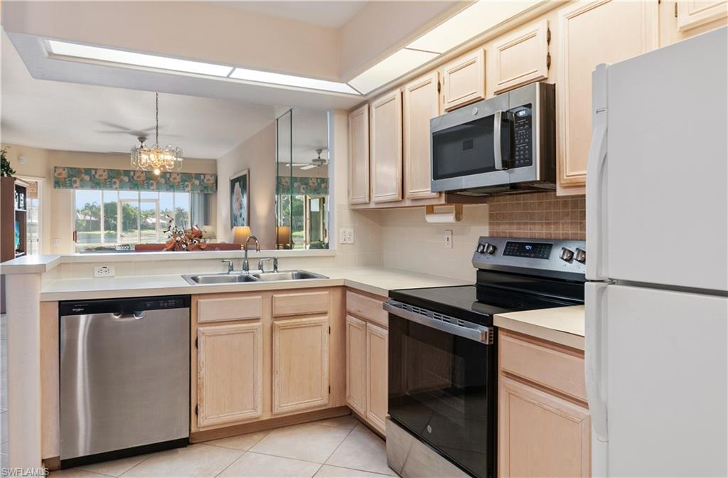 13020 Amberley Ct 305 Property Photo 6