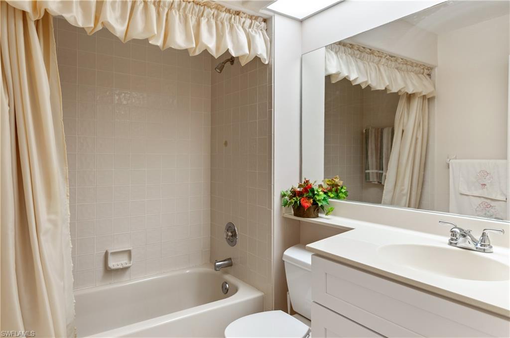 13020 Amberley Ct 305 Property Photo 17