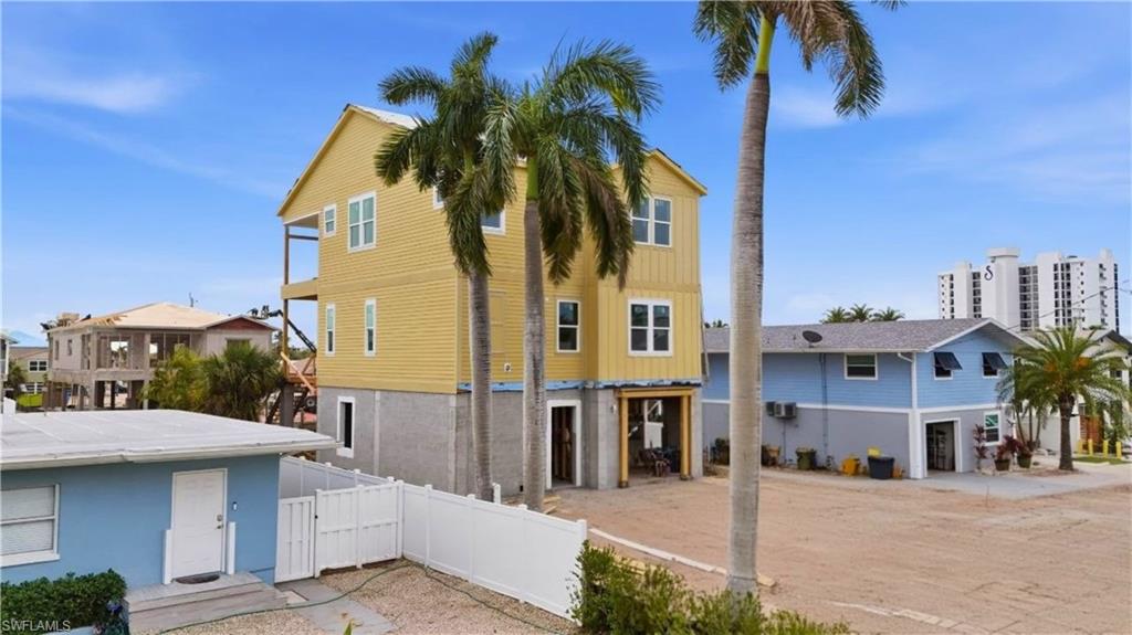 140 Bahia Via Property Photo 11