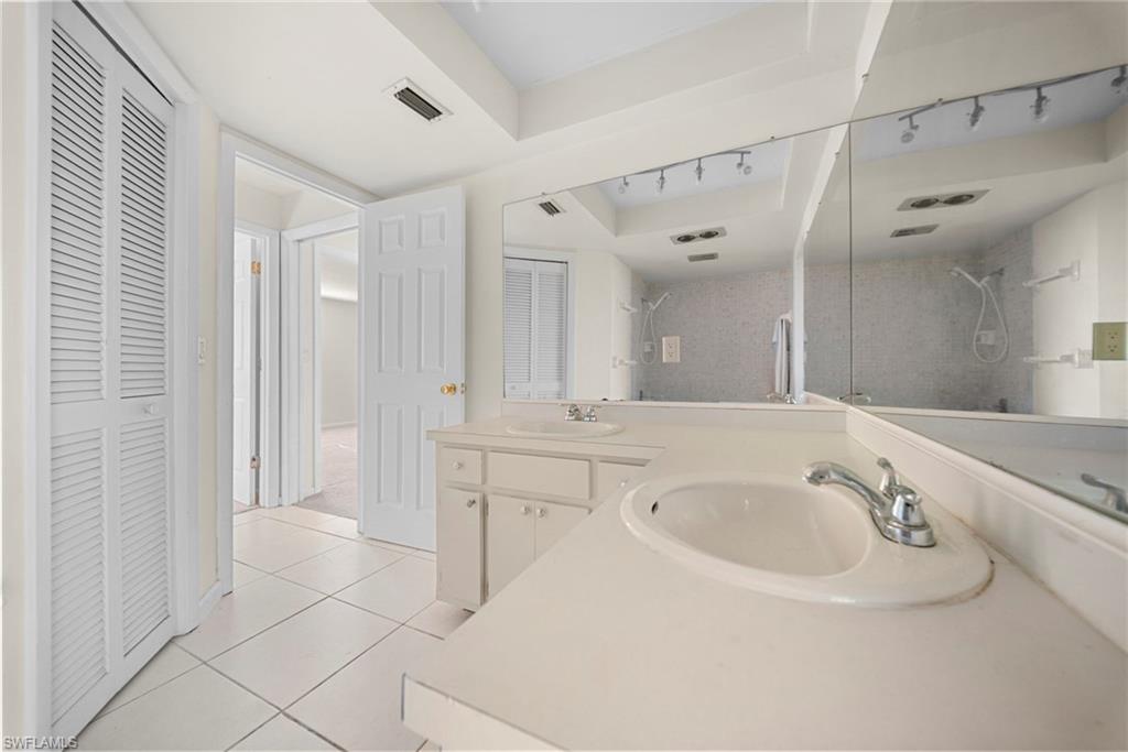 219 46th Ter Property Photo 16