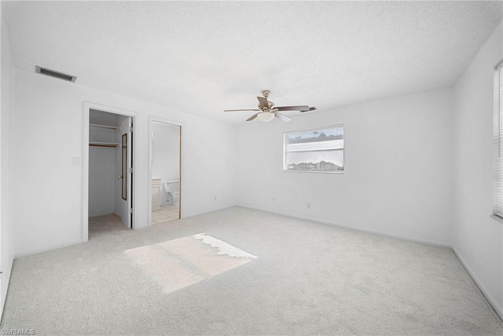 624 35th St Property Photo 9