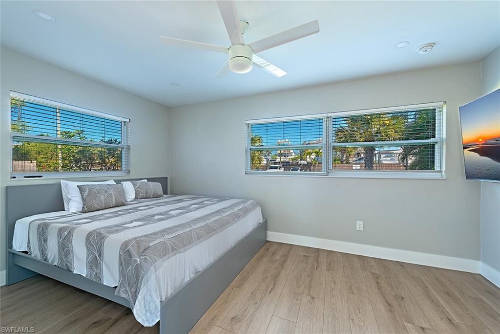 2772 Bayview Dr Property Photo 6