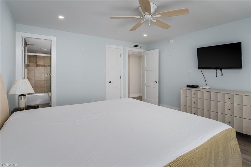 3450 Gulf Shore Blvd N 305 Property Photo 22