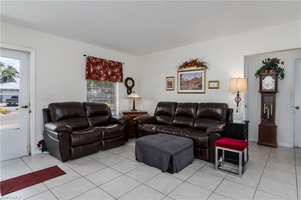 756 Apple Ct Property Photo 13