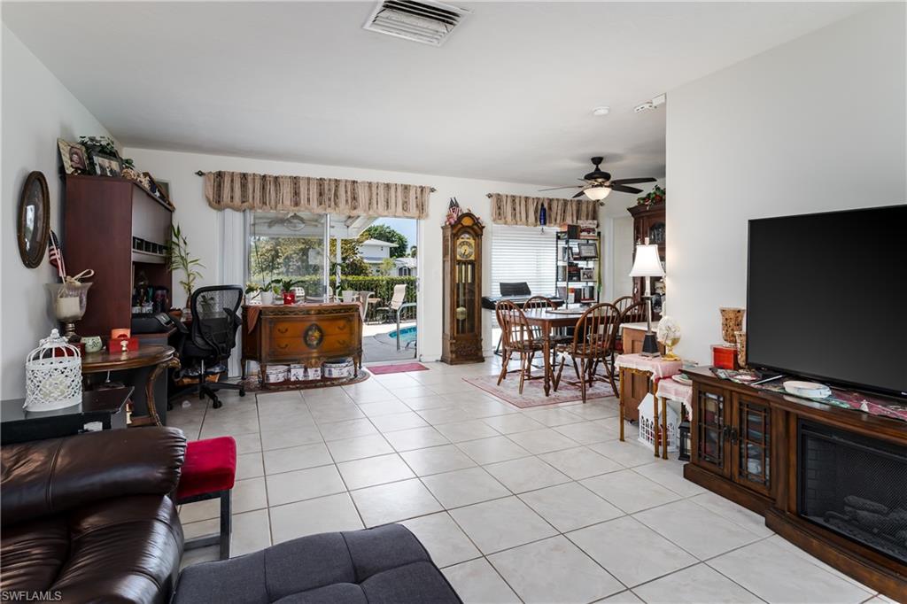 756 Apple Ct Property Photo 14