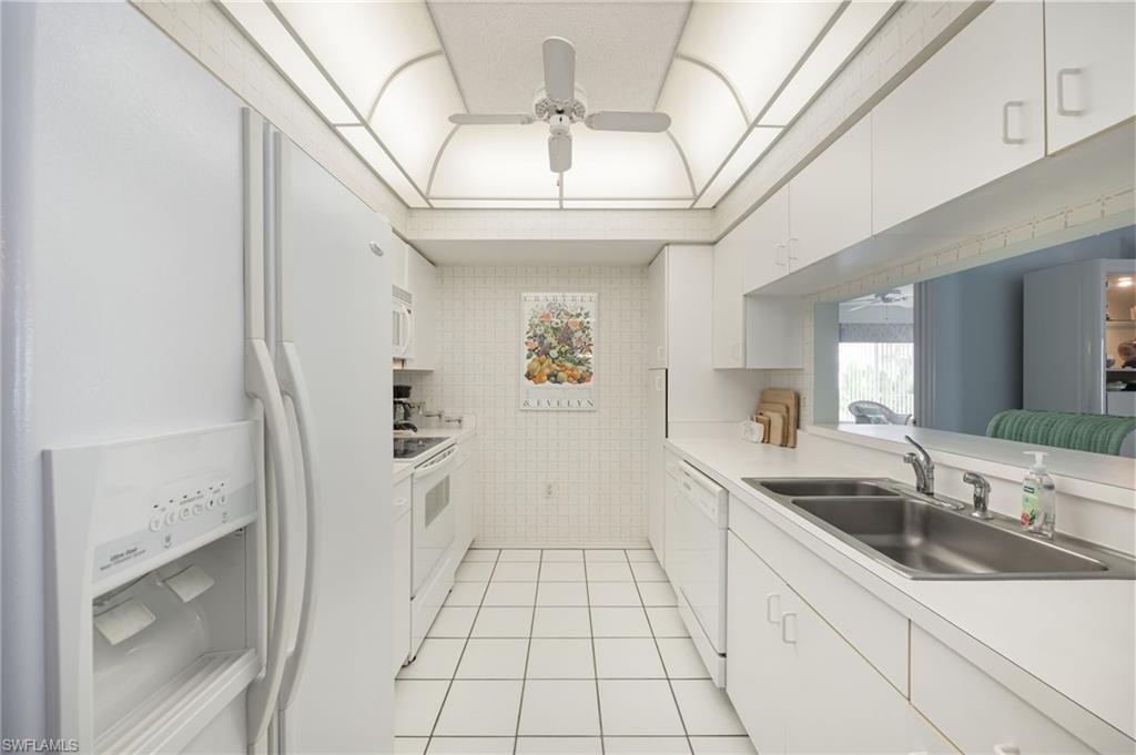 760 Willowbrook Dr 1208 Property Photo 15