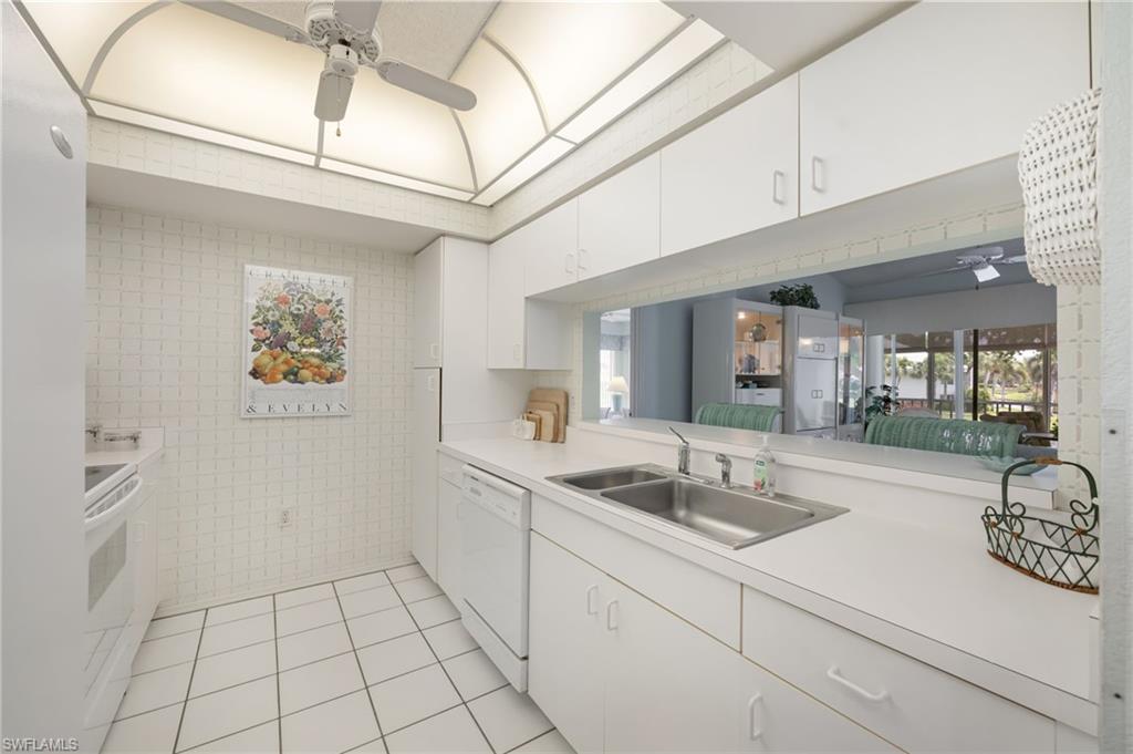 760 Willowbrook Dr 1208 Property Photo 16