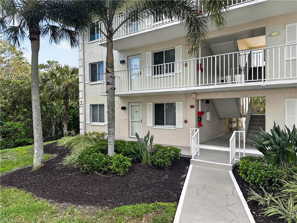 3041 Sandpiper Bay CIR H201 Property Photo 1
