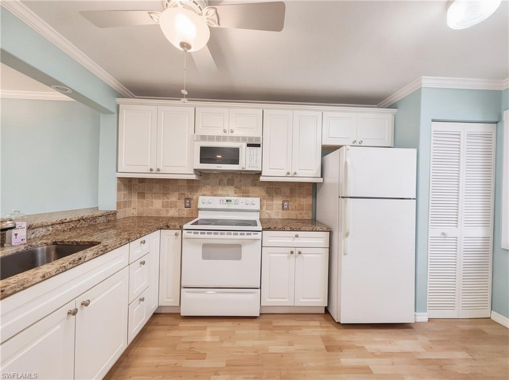 3041 Sandpiper Bay Cir H201 Property Photo 5