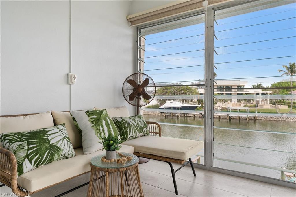 1550 Gulf Shore Blvd N E2 Property Photo 8