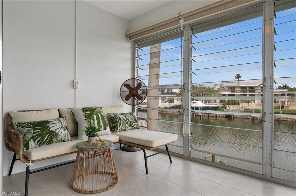 1550 Gulf Shore Blvd N E2 Property Photo 9
