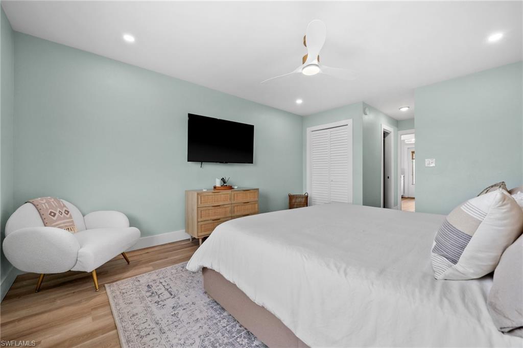 1550 Gulf Shore Blvd N E2 Property Photo 25