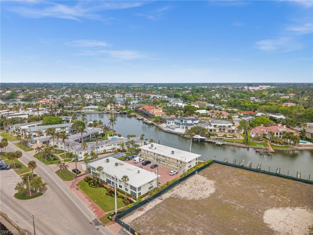 1550 Gulf Shore Blvd N E2 Property Photo 30