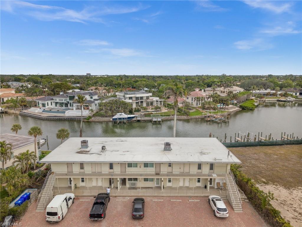 1550 Gulf Shore Blvd N E2 Property Photo 32