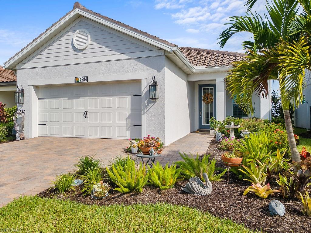 4584 Centaurus Cir Property Photo 2