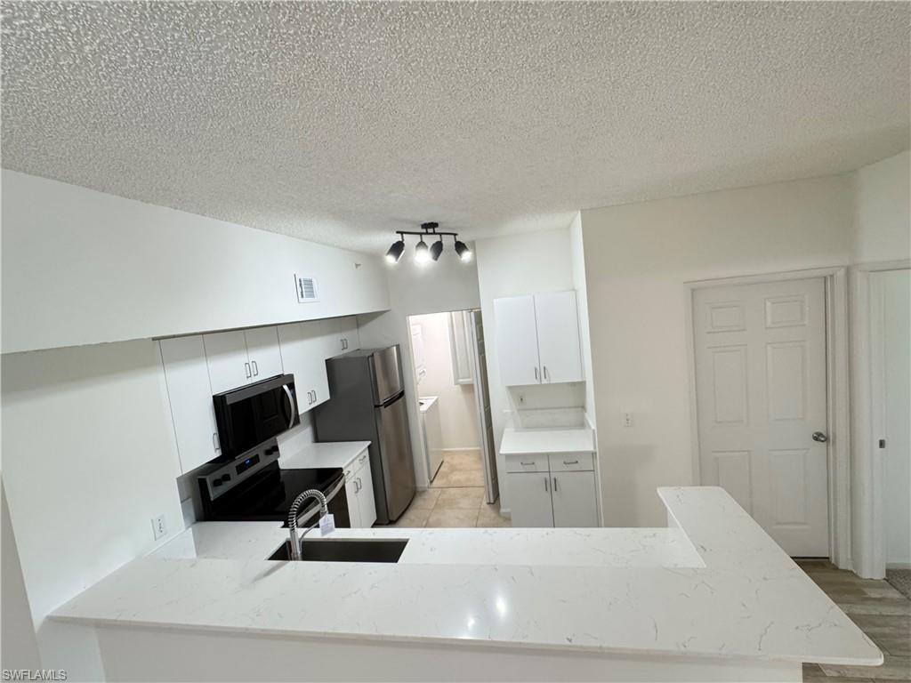 1830 Florida Club CIR 4304 Property Photo 1