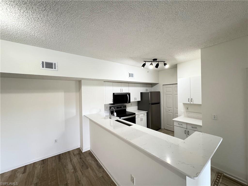 1830 Florida Club Cir 4304 Property Photo 4
