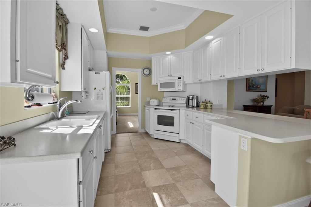 7919 Valentina Ct Property Photo 13