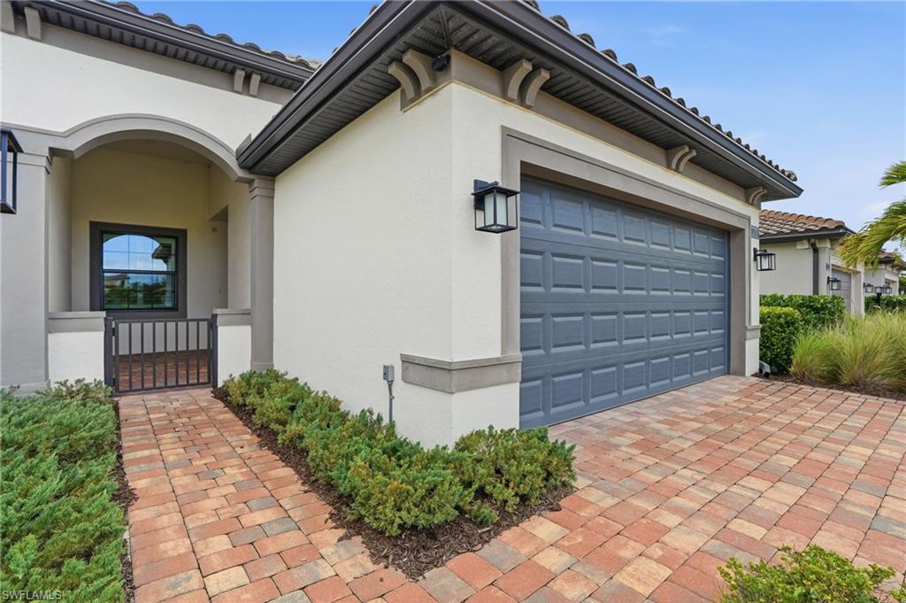 12361 Canal Grande Dr Property Photo 2