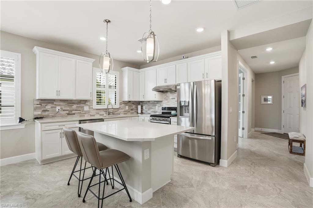 12361 Canal Grande Dr Property Photo 10