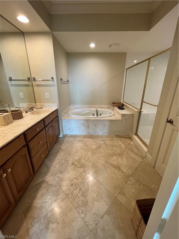 285 Grande Way 701 Property Photo 18