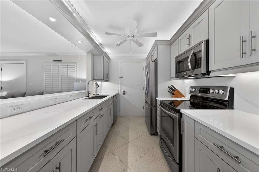 2900 Gulf Shore Blvd N 110 Property Photo 7