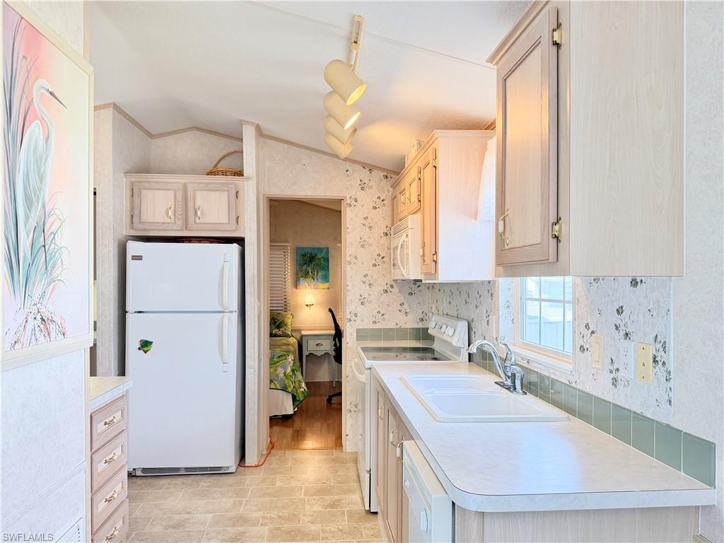 2 Jade Dr 2j Property Photo 8