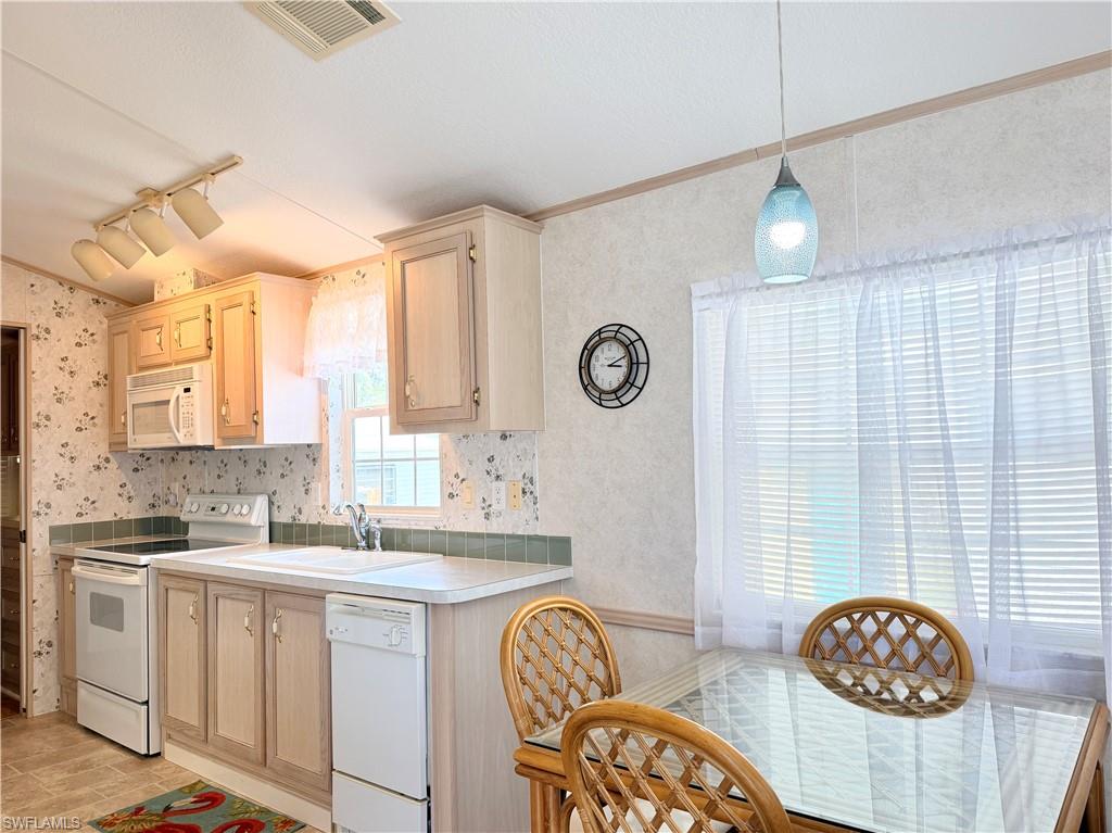 2 Jade Dr 2j Property Photo 11