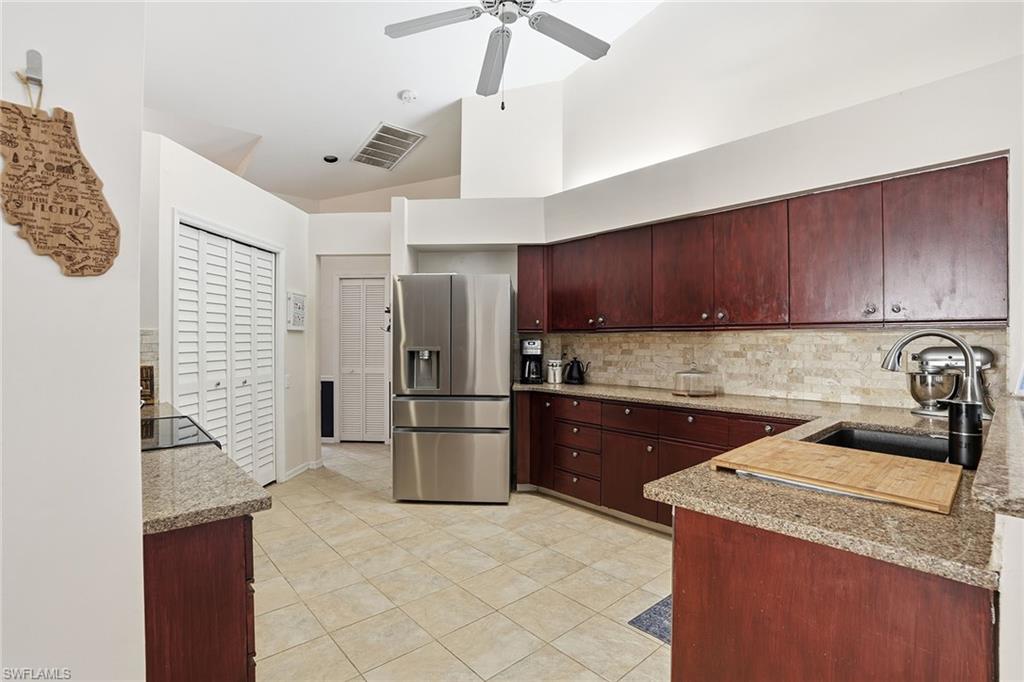 8128 Breton Cir Property Photo 12