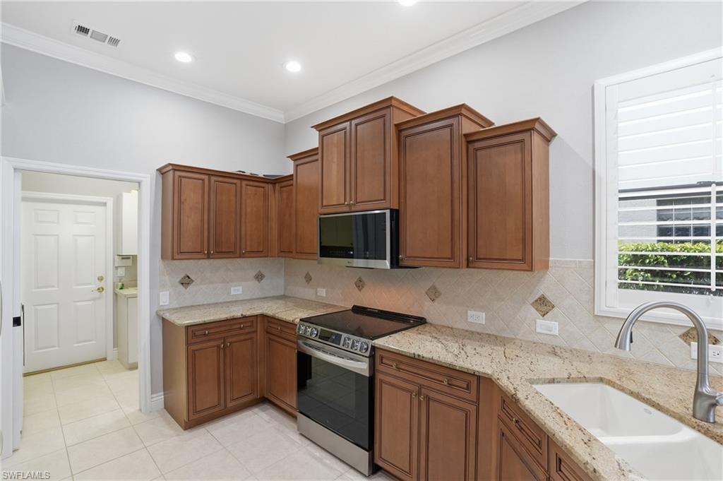 6039 Fairway Ct Property Photo 11