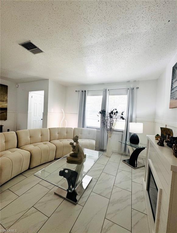 710 Aqui Esta Dr Property Photo 9