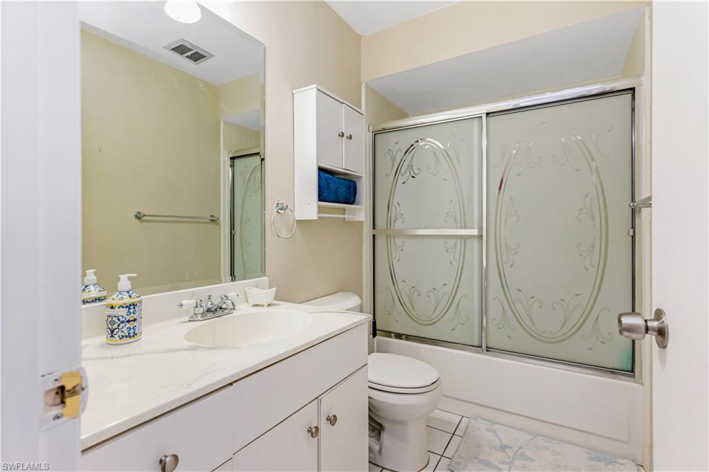 4139 Lakewood Blvd E2 Property Photo 13