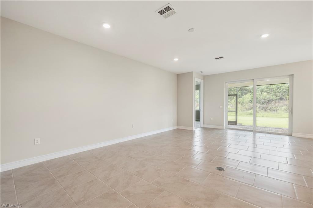 16921 Elkhorn Coral Dr Property Photo 2