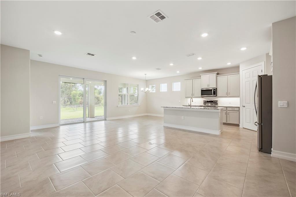 16921 Elkhorn Coral Dr Property Photo 3