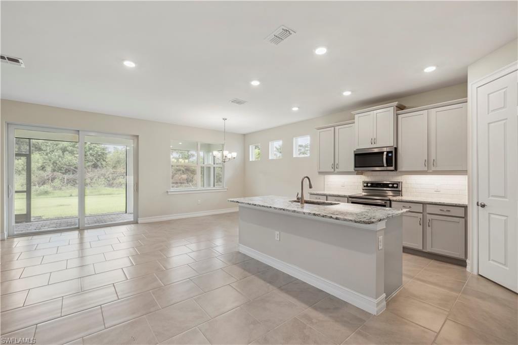 16921 Elkhorn Coral Dr Property Photo 4