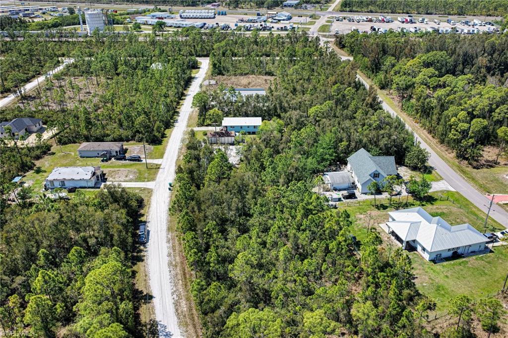 12097 Platano Dr Property Photo 9