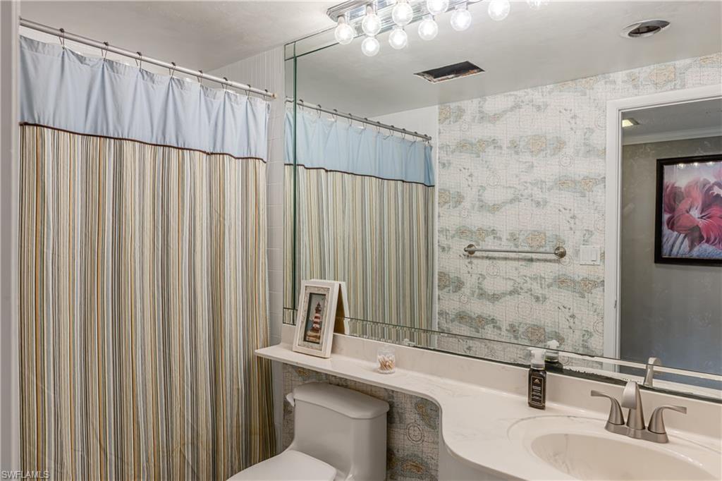 240 Seaview Ct 105 Property Photo 7