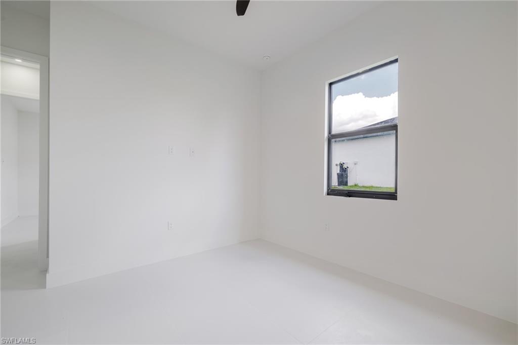 1211 Cloplon St E Property Photo 23