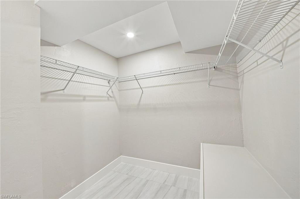 990 8th St S 1c Property Photo 20