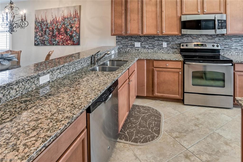 9719 Acqua Ct 228 Property Photo 7