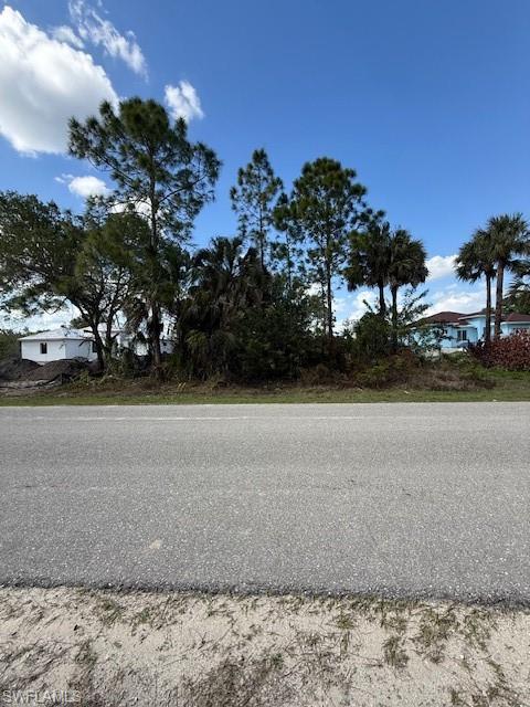 De Soto Blvd Se Property Photo 3