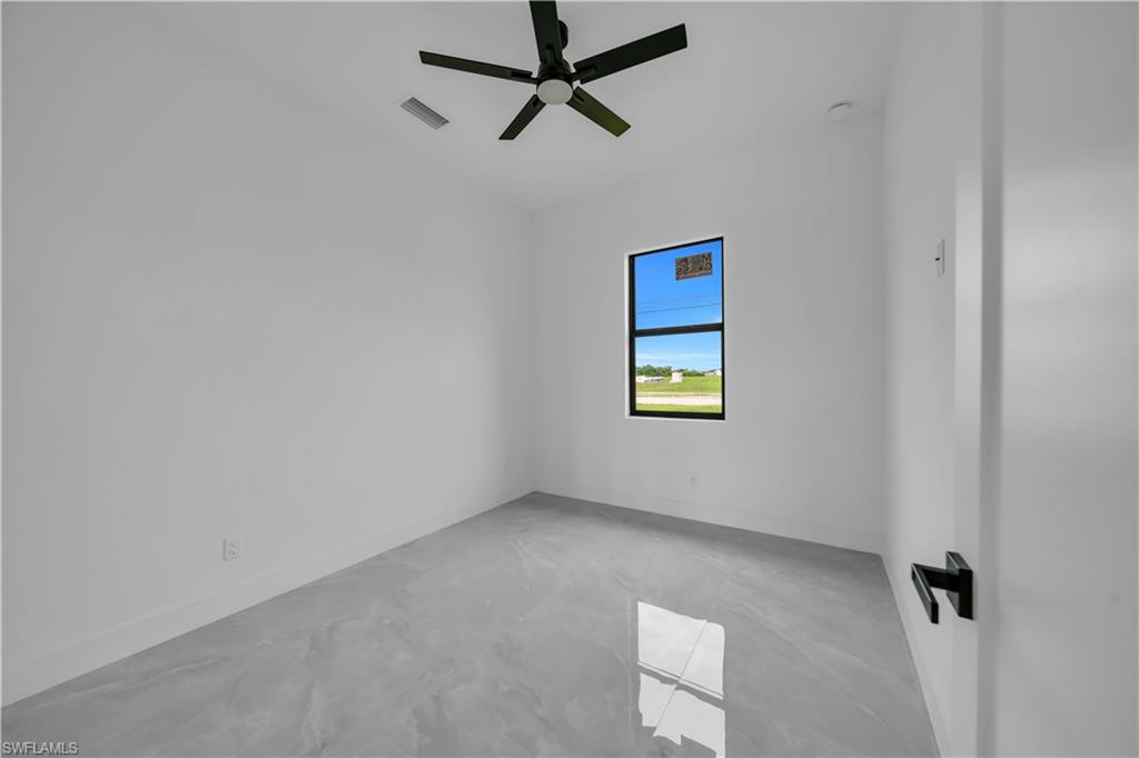 2720 Santa Barbara Blvd N Property Photo 21