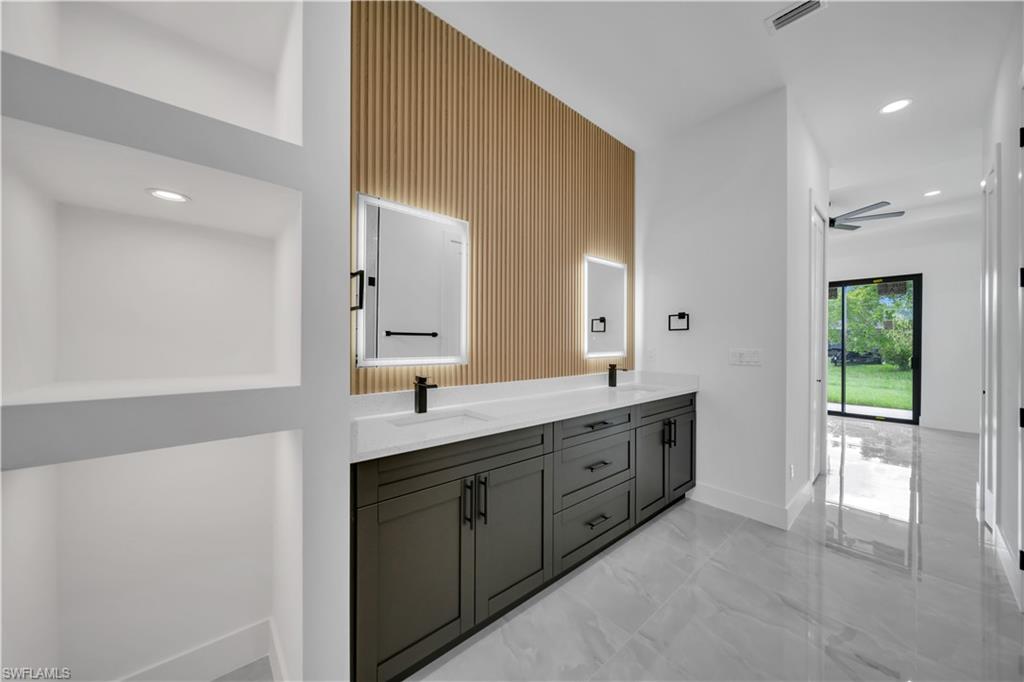 2720 Santa Barbara Blvd N Property Photo 30
