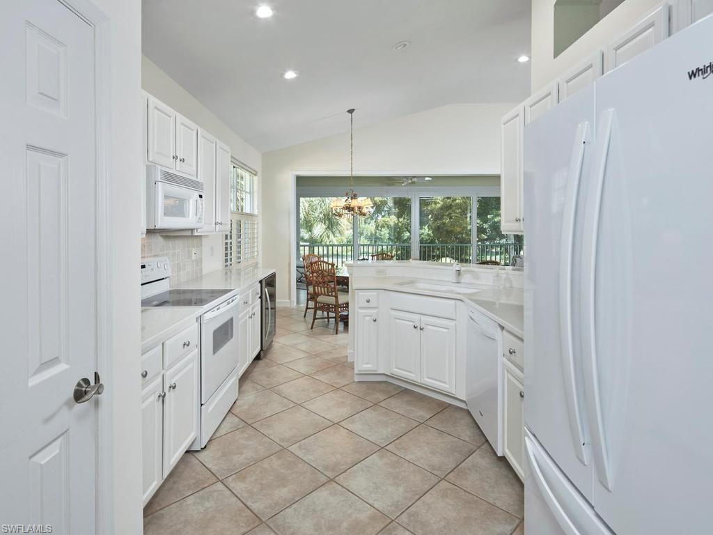 26932 Montego Pointe Ct 201 Property Photo 5