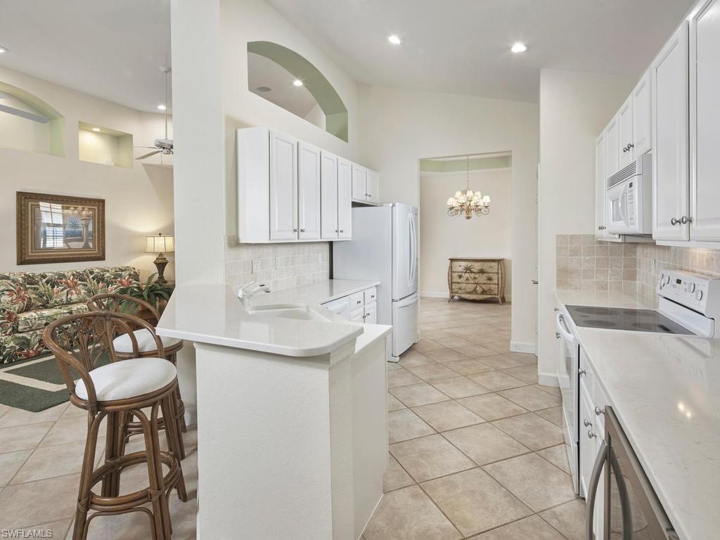 26932 Montego Pointe Ct 201 Property Photo 6