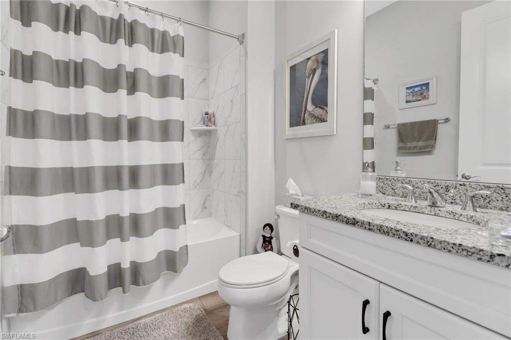 8966 Saint Lucia Dr Property Photo 16